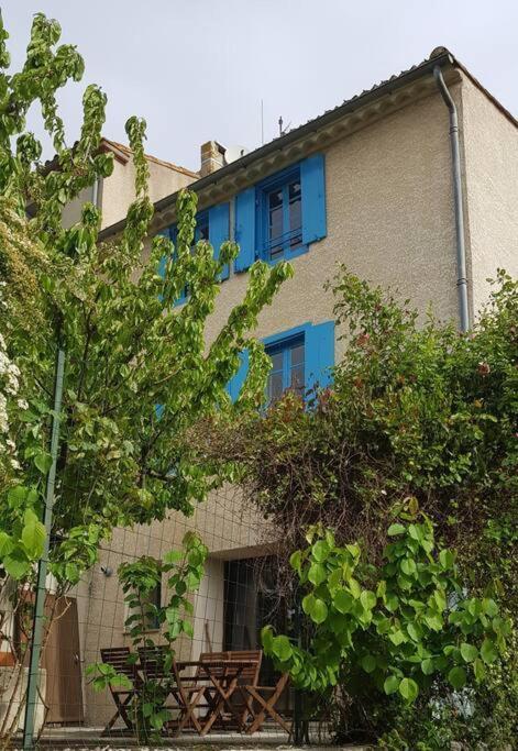 Rue Basse - Village House Overlooking The Pyrenees Montreal  Ngoại thất bức ảnh